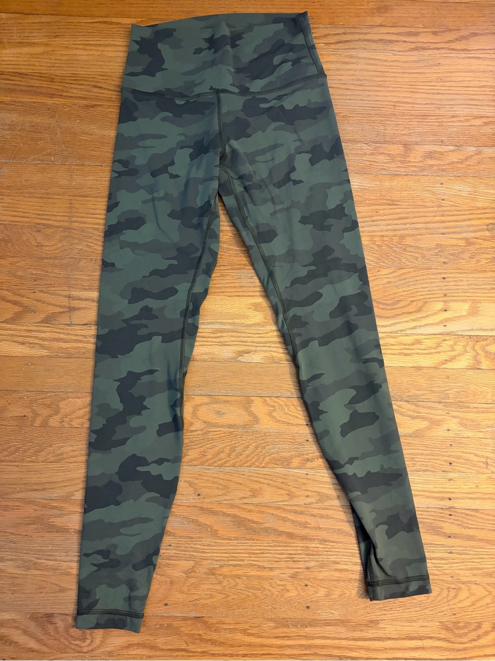 Lululemon Camo Tights 28” - 6